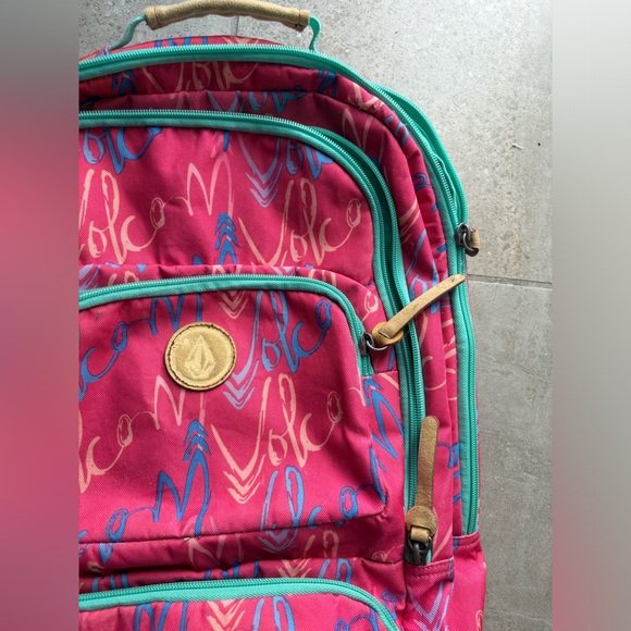 Volcom Fuschia Pink Backpack (4 pocket) - Picture 5 of 8